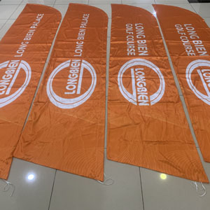 May cờ cánh buồm, cờ lưỡi đao cho sân Golf Long Biên Hà Nội - xưởng may cờ Kim Flags